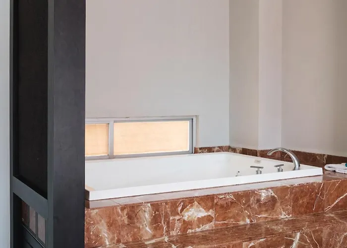 Exe Cities Reforma 4*